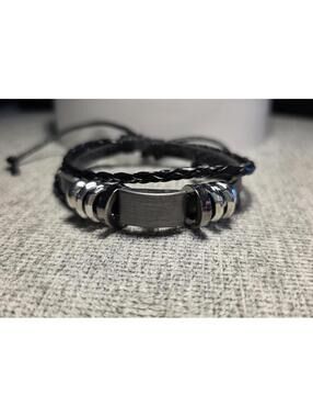 Solid plate bracelet